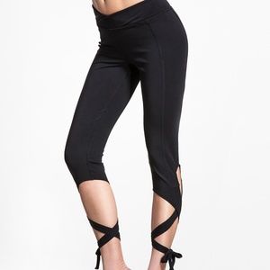 Free People Movement Wrap Capri Leggings